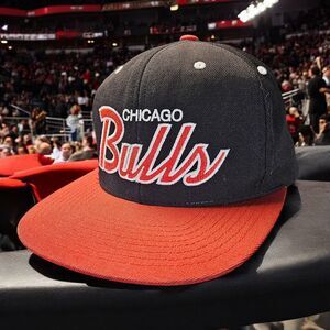 Mitchell & Ness NBA Chicago Bulls HWC Dynasty Red Black Snapback Hat Cap